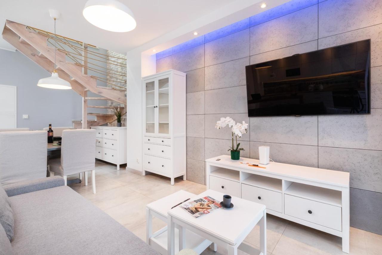 Batorego 7 Gdynia Apartments By Noclegi Renters Exterior photo